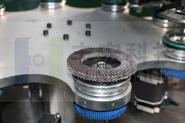 全自動百葉輪成型機細節(jié)六