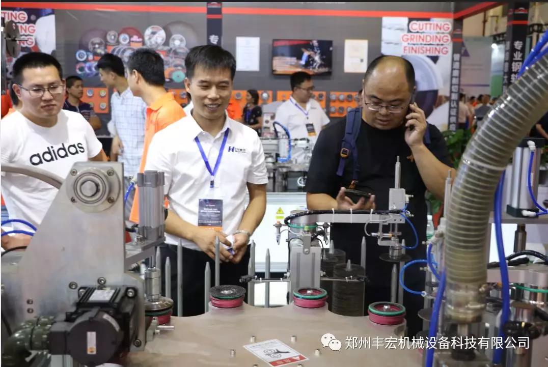 客戶咨詢現(xiàn)場(chǎng)